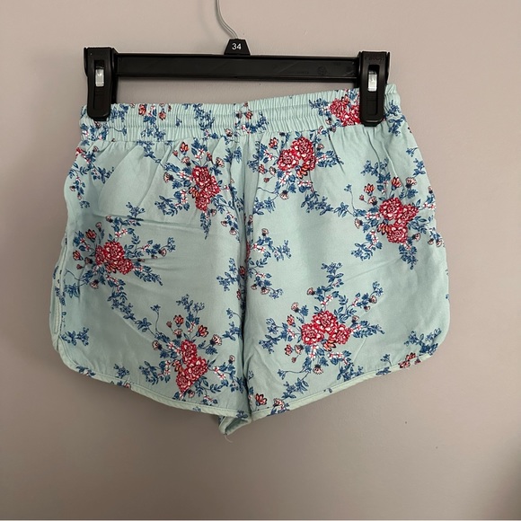 Light Blue Floral Shorts - Picture 3 of 4